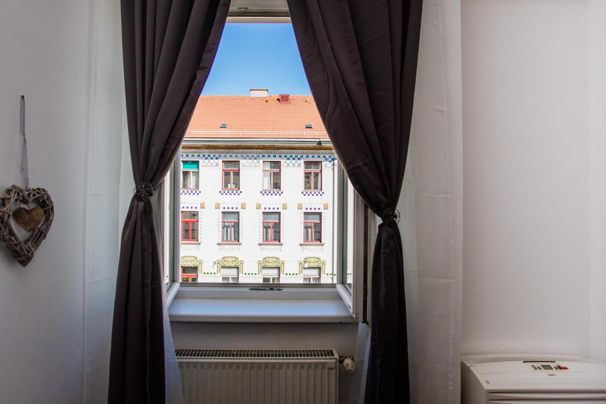 Central View Point Apartment Ljubljana Eksteriør billede