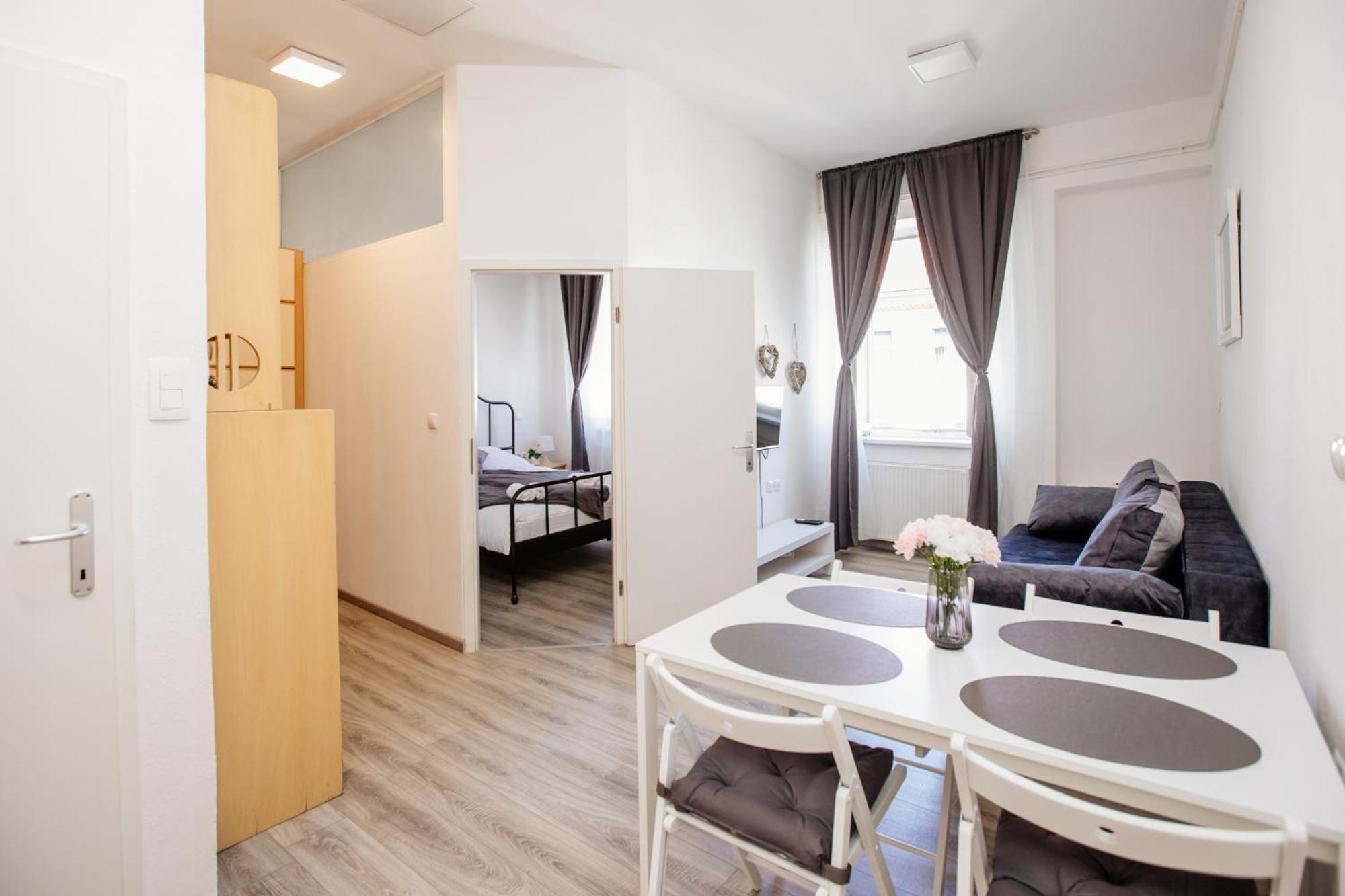Central View Point Apartment Ljubljana Eksteriør billede